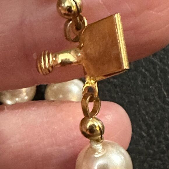 Elegant Vintage Silk Strung Double Strand Glass Pearl Necklace Gold Plated Clasp - Picture 5 of 8